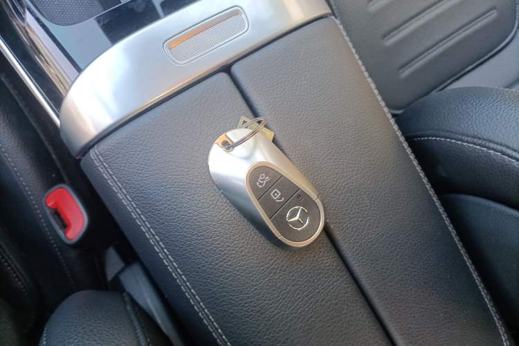 Used Mercedes-Benz C-Class 2023 C 260 L Sport Edition Vehicle Key