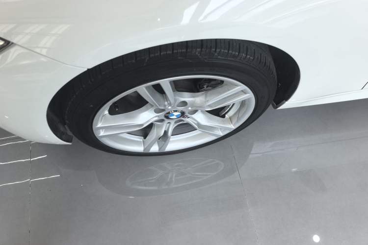 Used BMW 3 Series 2019 320Li M Sport Package Left Front Wheel Hub