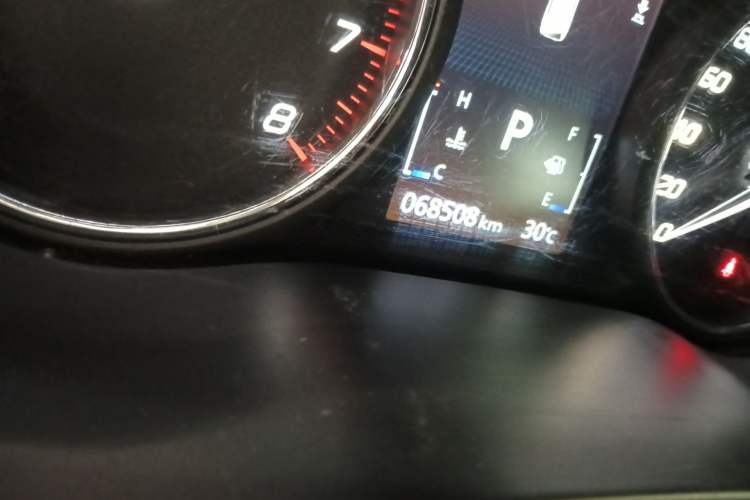 Used Mitsubishi Outlander 2021 Revised Version 2.0L Two-Wheel Drive Enjoyment Edition 5 Seats Odometer Close Up