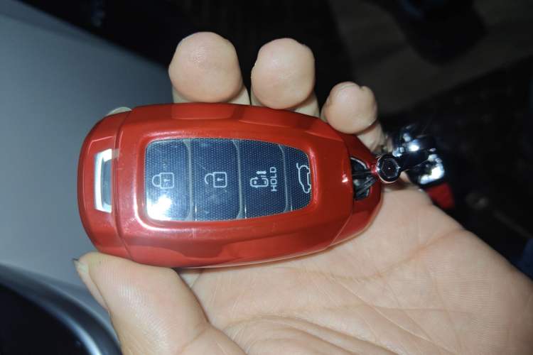 Used Hyundai Custo 2021 270TGDi Prestige LUX Vehicle Key