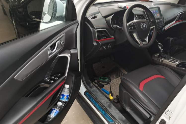 Used CHANGAN CS55 2018 1.5T Automatic Colorful Edition China V Standard
