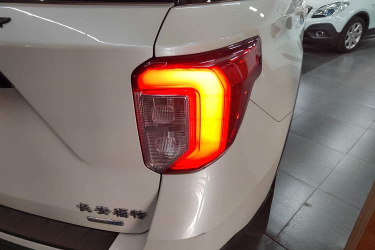 Used Ford Explorer 2020 EcoBoost 285 Rear-Drive Trend Edition 7-Seater