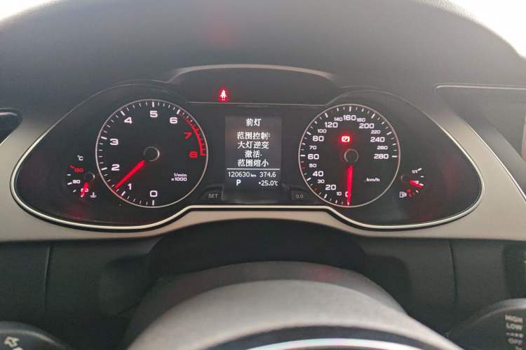Used Audi A4L 2013 35 TFSI Automatic Comfort Model Instrument Cluster