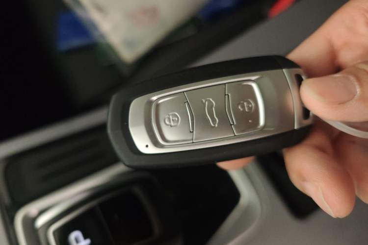 Used Geely Auto Emgrand X7 Sport 2021 1.8TD DCT Two-Wheel Drive Asian Games Comfort Edition Vehicle Key