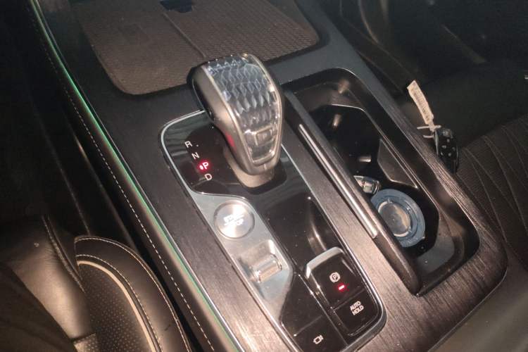 Used GAC Trumpchi GS8 2022 Linghang Series 2.0 TGDI Two-Wheel-Drive Luxury Smart Connectivity Version (7 Seats)