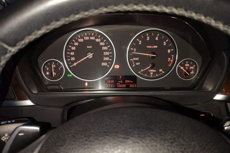 Used BMW 3 Series 2014 328Li Fashion Model
