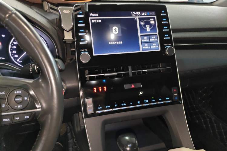 Used Toyota Avalon 2019 Dual-Engine 2.5L Luxury Edition China VI Standard