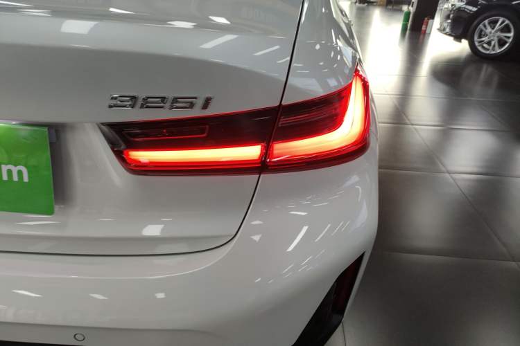 Used BMW 3 Series 2023 325i M Sport Package
