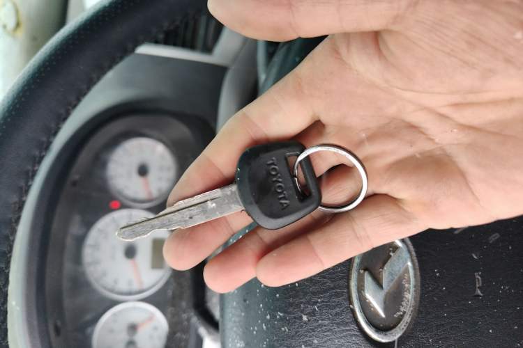 Used King Long Golden Way 2016 2.0L Value-Plus Edition 4G20
