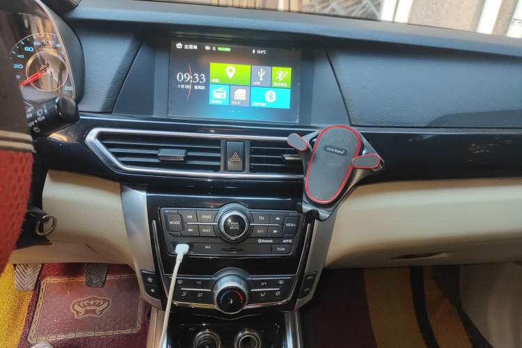 Used Zotye Domy X5 2017 Upgraded Model 1.5T Manual Luxury Version
