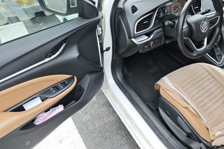 Used Buick Excelle GX 2018 18T Automatic Flagship Model Driver Seat