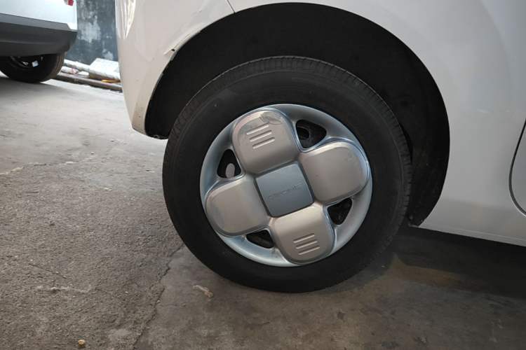 Used Geely Galaxy Panda 2024 Panda Mini 200km Endurance Bear
