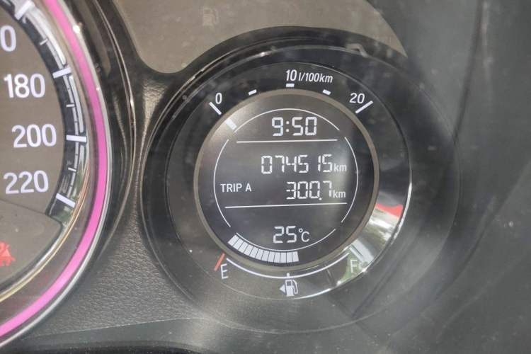Used Honda XR-V 2017 1.8L EXi CVT Comfort Version
