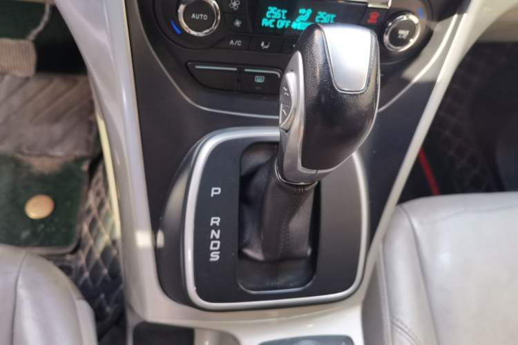 Used Ford Kuga 2013 1.6L GTDi 4x4 Elite Model