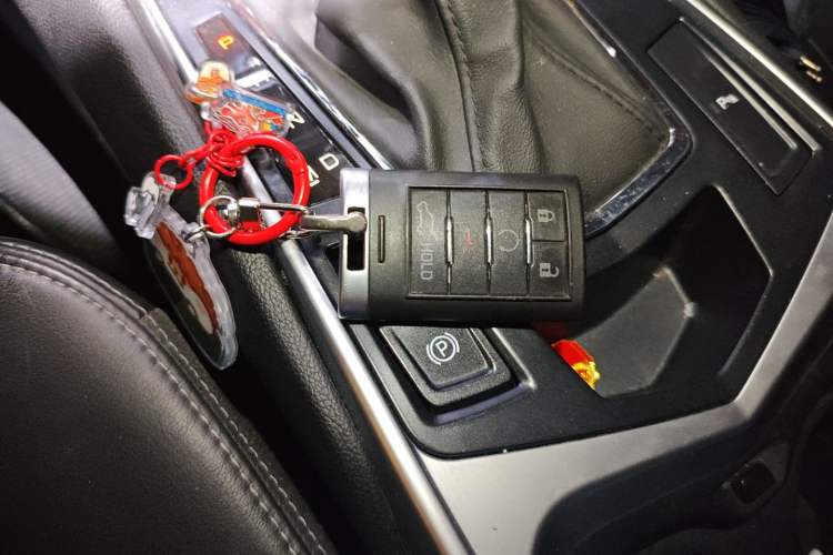 Used Cadillac SRX 2014 3.0L Elite Model Vehicle Key