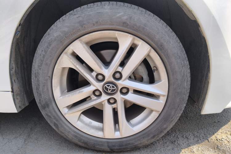 Used Toyota Levin 2022 Dual-Engine 1.8H E-CVT Luxury Edition Right Front Wheel Hub