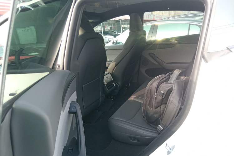 Used Tesla Model Y 2026 Rear-Drive Model