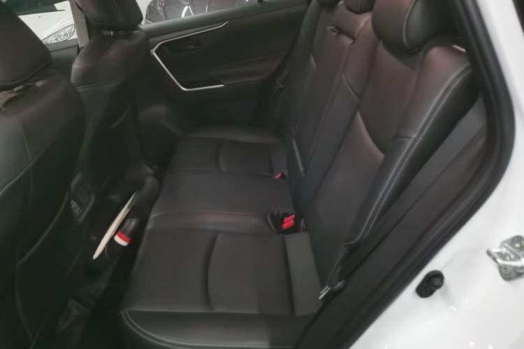 Used Toyota RAV4 2024 2.0L CVT Two-Wheel Drive Urban Edition