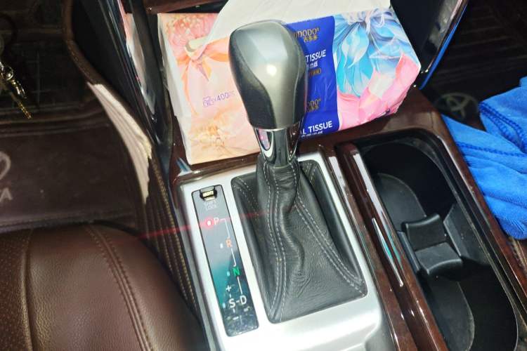 Used Toyota Reiz 2013 2.5V Shangrui Edition Gear Lever