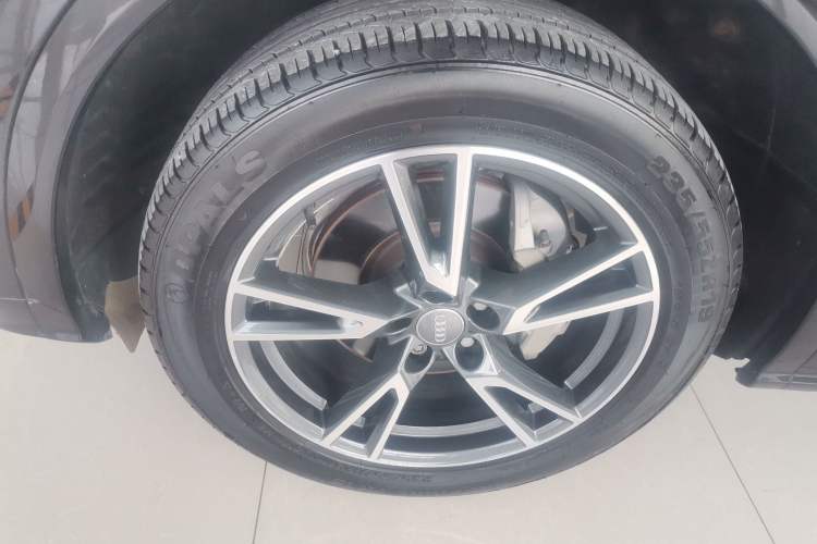 Used Audi Q5L 2018 45 TFSI Prestige Fashion Edition China VI Emission Standard
