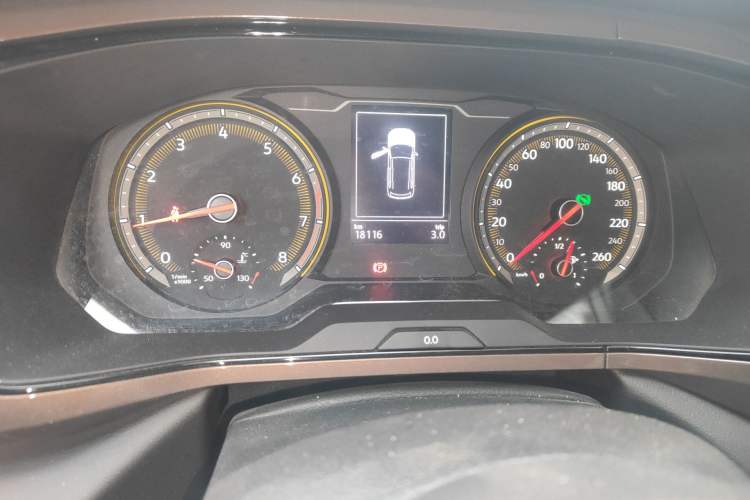 Used Volkswagen Tharu 2021 280TSI Two-Wheel Drive Comfort Edition Odometer Close Up