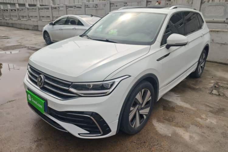 Used Volkswagen Tiguan L 2023 Restyled 330TSI Automatic Two-Wheel Drive R-Line Enhanced Comfort Version