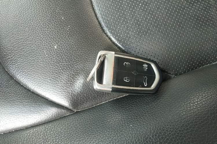 Used BORGWARD BX7 2018 28T 2WD Comfort Version 5 Seats China VI Emission Standard
