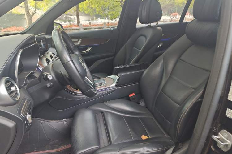 Used Mercedes-Benz GLC 2021 GLC 300 L 4MATIC Dynamic Model Left Front Seat