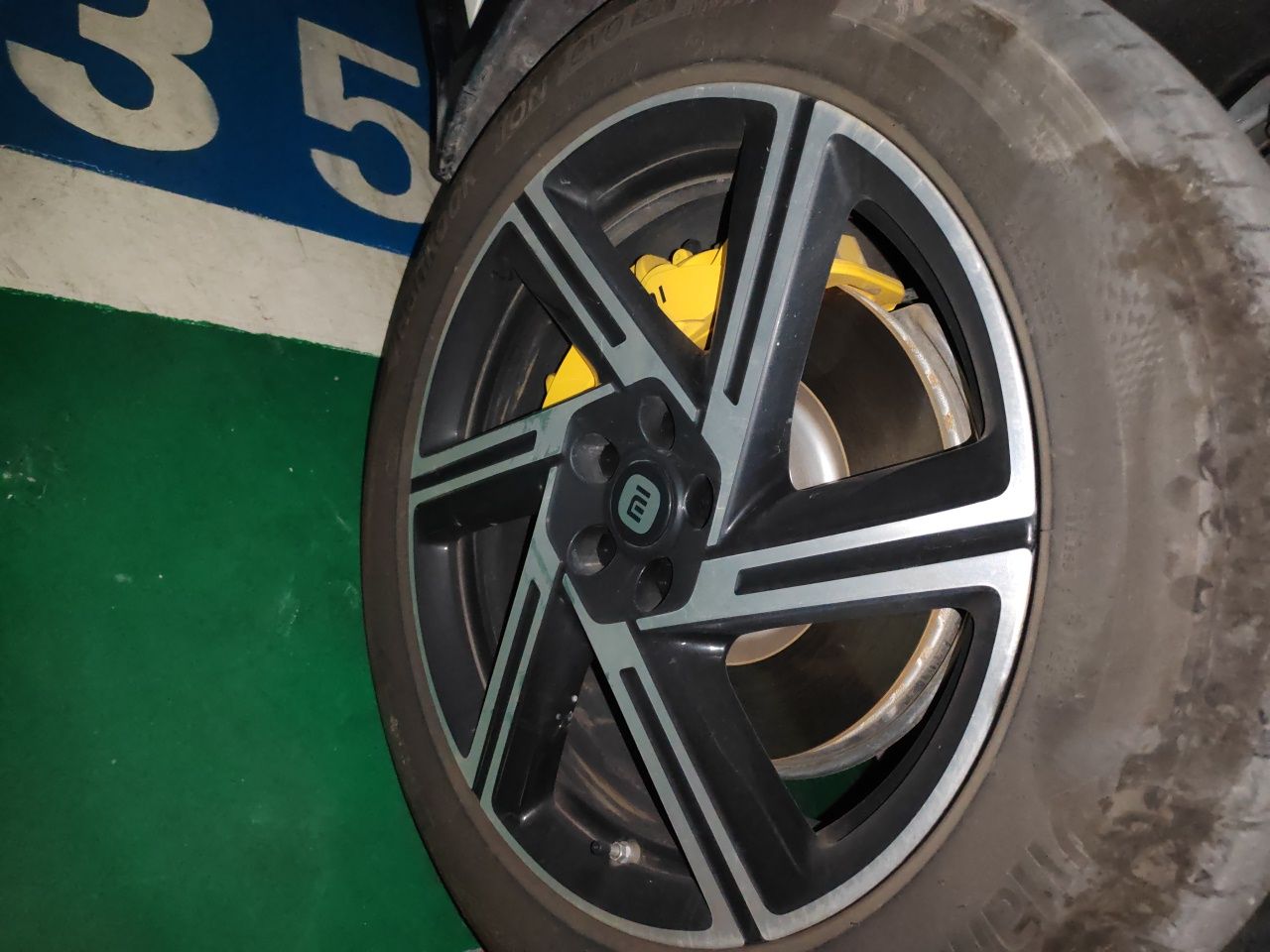 Xiaomi Auto YU7 2025 Ultra-Long Range All-Wheel Drive Pro Version — снимка 8