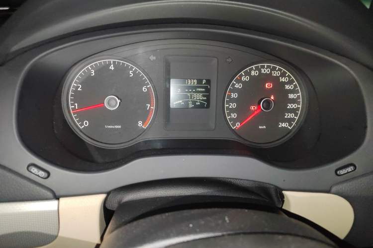 Used Volkswagen Sagitar 2012 1.6L Automatic Comfort Edition