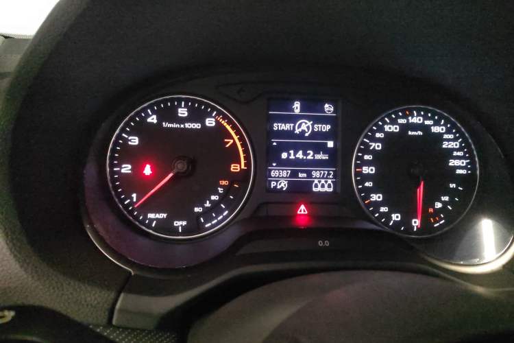 Used Audi Q2L 2022 35 TFSI Fashionable and Elegant Model Instrument Cluster