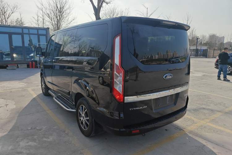 Used Ford Tourneo Custom 2017 2.0T Automatic Elite Version