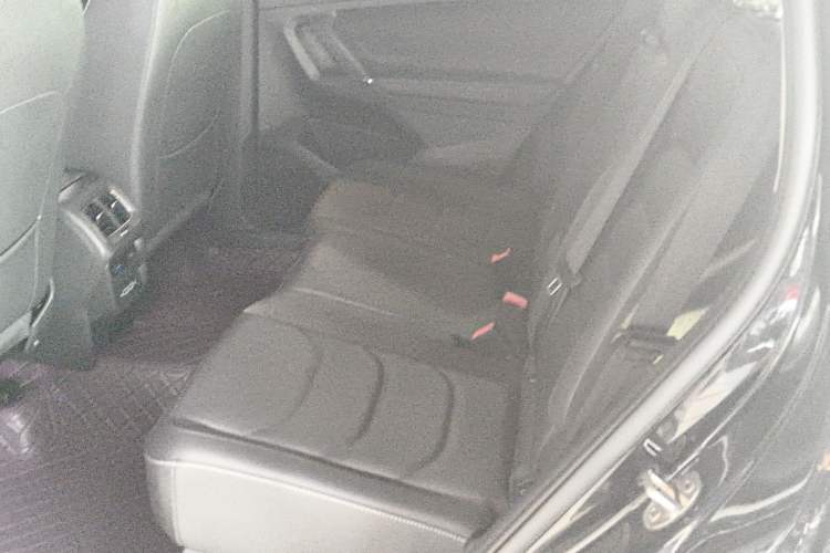 Used Volkswagen Tiguan L 2021 330TSI Automatic Two-Wheel Drive R-Line Enhanced Edition
