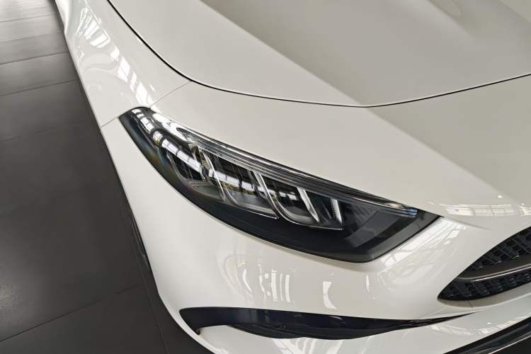 Used Mercedes-Benz A-Class 2023 A 200 L Fashion Model Right Front Headlight