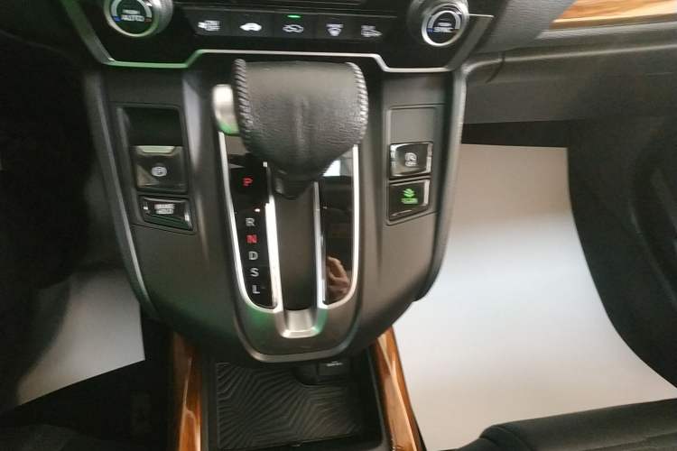 Used Honda CR-V 2019 Brilliant Edition Plus 240TURBO CVT Two-Wheel Drive Fashion Version China VI Emission Standard
