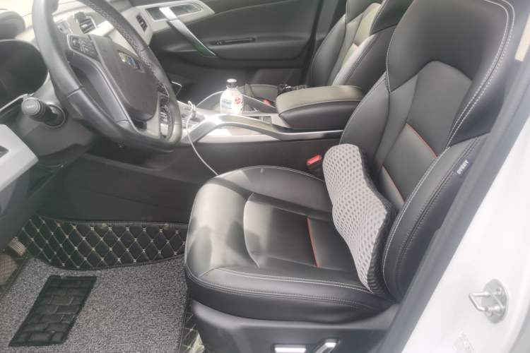 Used Geely Auto Emgrand X7 Sport 2018 1.8TD Automatic Two-Wheel Drive Smart 4G Connected Version Left Front Seat