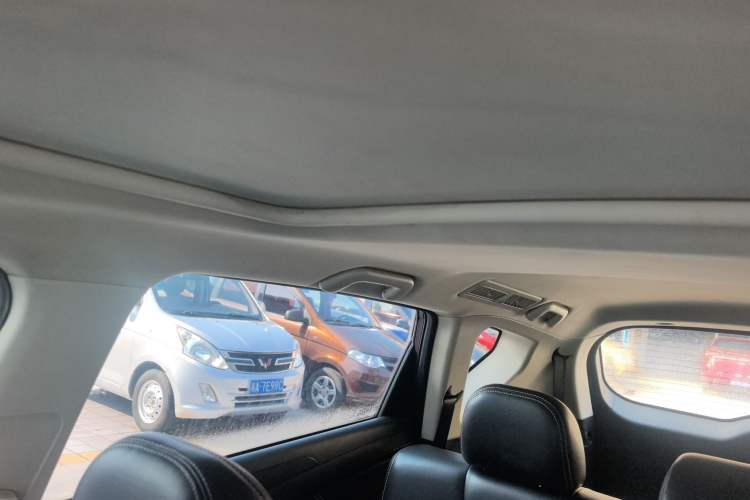 Used Dongfeng Fengon 580 2017 1.5T CVT Luxury Model