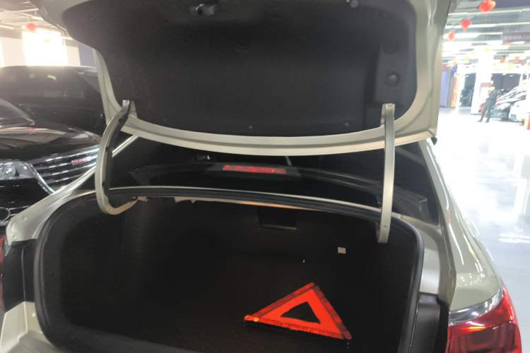 Used Citroen C4 Sega 2016 1.2THP Automatic Luxury Model Trunk