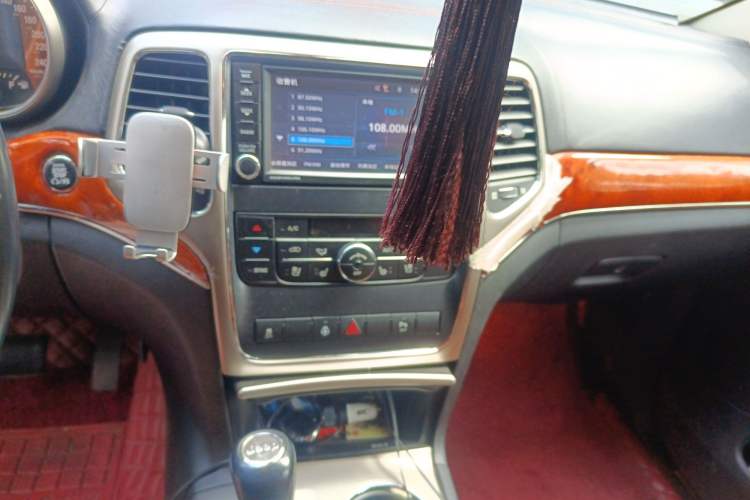 Used Jeep Grand Cherokee 2011 3.6L Luxury Edition