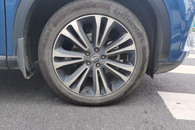 Used GAC Trumpchi GS5 2019 270T Automatic Prestige Edition Right Front Wheel Hub