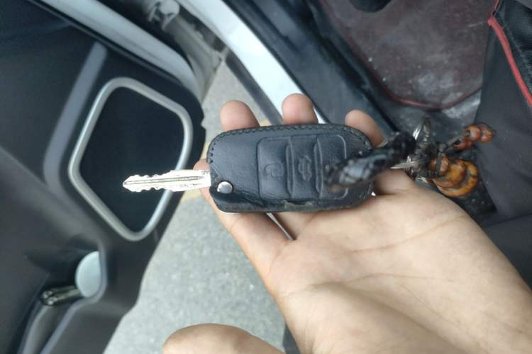 Used CHANGAN CS35 2016 1.6L Manual Luxury Model China V Standard