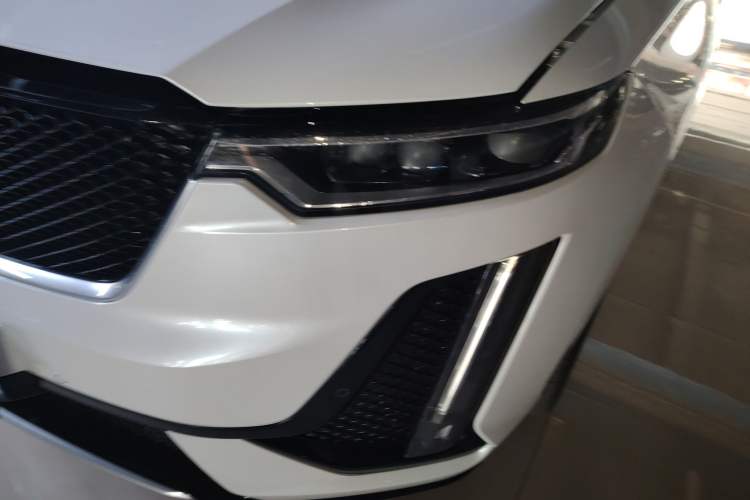 Used Cadillac XT6 2022 2.0T Six-Seater Four-Wheel-Drive Prestige Version
