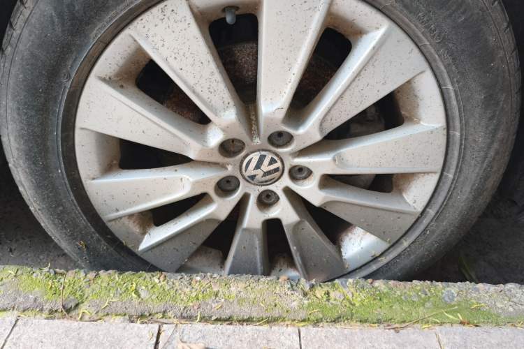 Used Volkswagen Lavida 2013 Restyled Classic 1.6L Automatic Comfort Edition