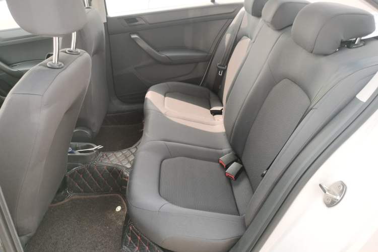 Used Volkswagen Santana 2015 1.6L Manual Fashion Edition Left Rear Seat