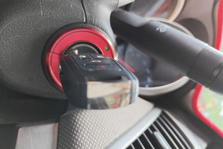 Used Chevrolet Cruze 2013 1.6L SE WTCC Edition MT Vehicle Key