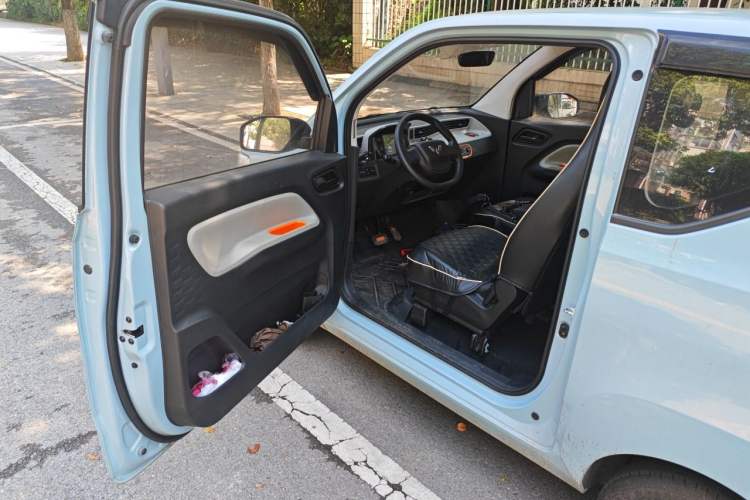 Used Wuling Hongguang MINIEV 2020 Freedom Version Lithium Iron Phosphate
