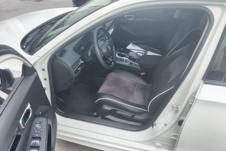 Used Honda Civic 2023 240TURBO CVT Dynamic · Center Stage Special Edition

