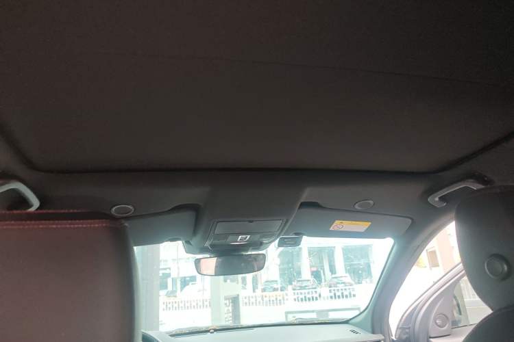 Used Land Rover Discovery Sport 2022 249 PS R-Dynamic S Performance Edition 5 Seats Headliner