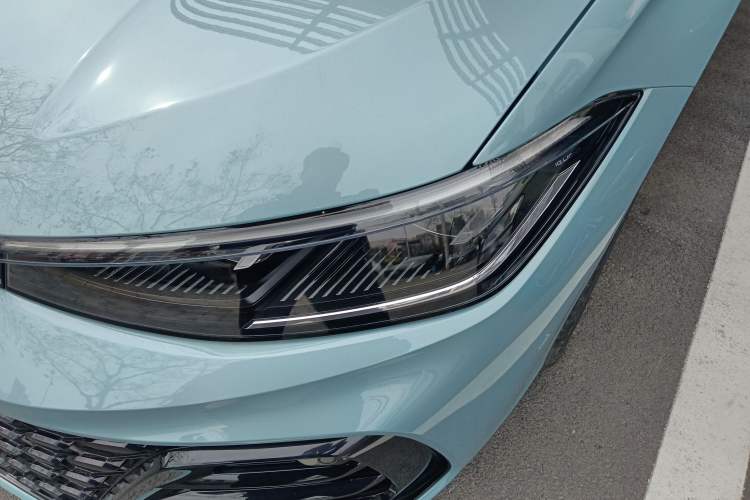 Used Volkswagen Passat 2025 Pro 380TSI Starry Dragon Luxury Edition
