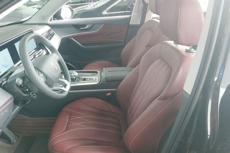 Used Hongqi HS5 2026 Model 2.0T Four-Wheel Drive Qi Xiang Pro Edition